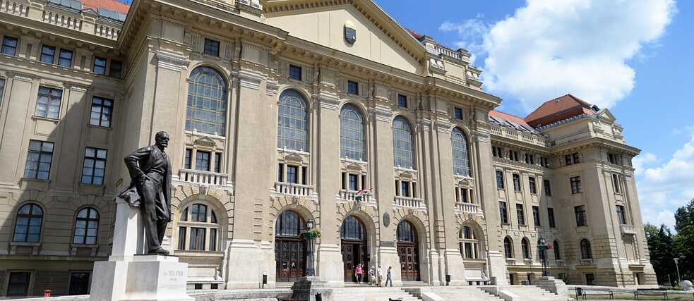 Universität Debrecen