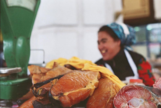   &copy; セルビ・ジュマイェヴァ  