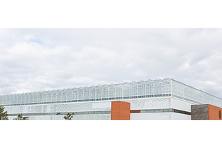 The world’s largest rooftop greenhouse in the Saint-Laurent district, built in 2020.