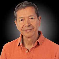 Carlos Bonfil 