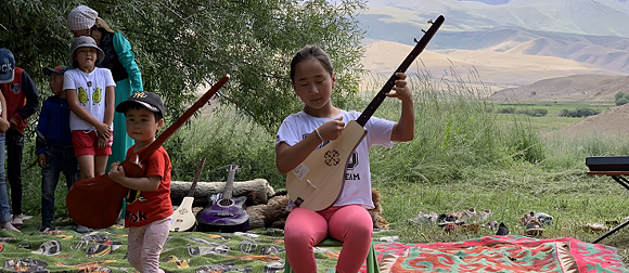 Instrumente für Kirgisistan