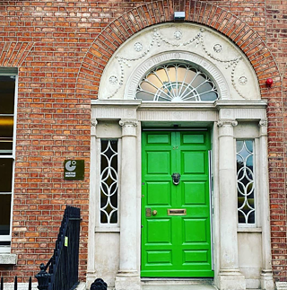 Goethe-Institut Irland, building at 37 Merrion Square, green front door