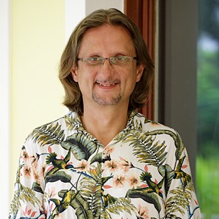 Frank Emmerich teaser