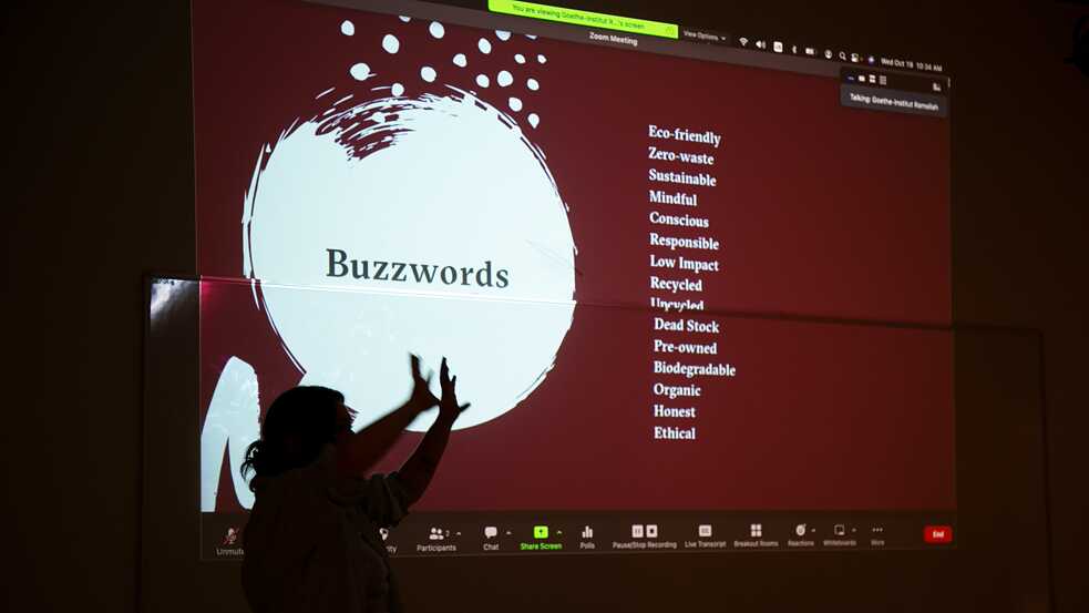 Presentation during the Sustainable Fashion Symposium