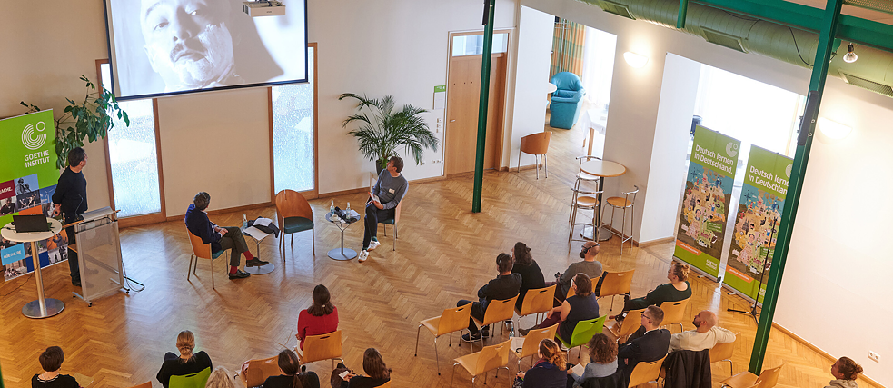 WORKSHOP 1: Verschwörungsideologien und Desinformationen in Krisenzeiten