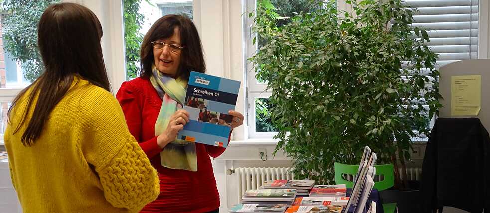DaF-Tag am Goethe-Institut Freiburg 2022 - Stand Klett