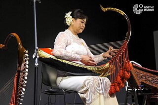 Neuer Schritt zur Musik aus Myanmar - feat. Harfe 
