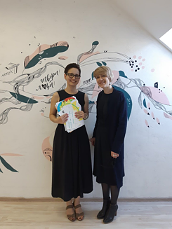 Dr. Ljubov Okladnikova und Julia Antonik