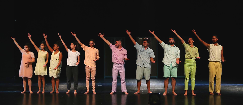 Liveaufnahmen des Theaterstücks "I see my ghost coming from afar"