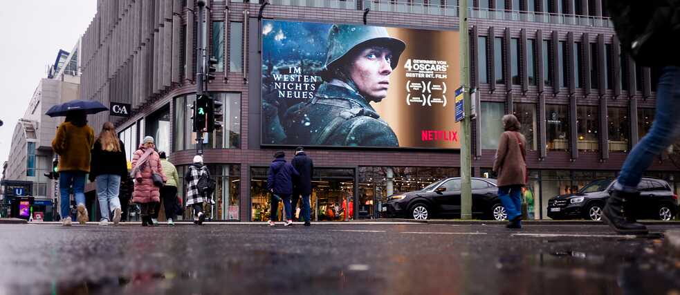 Poster "All Quiet on the Western Front" in the rain