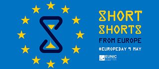 Eine Sanduhr die von den Europa-Sternen eingerahmt wird. 