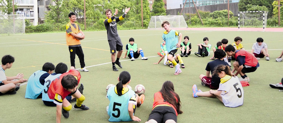 PASCH spielt Fußball 25