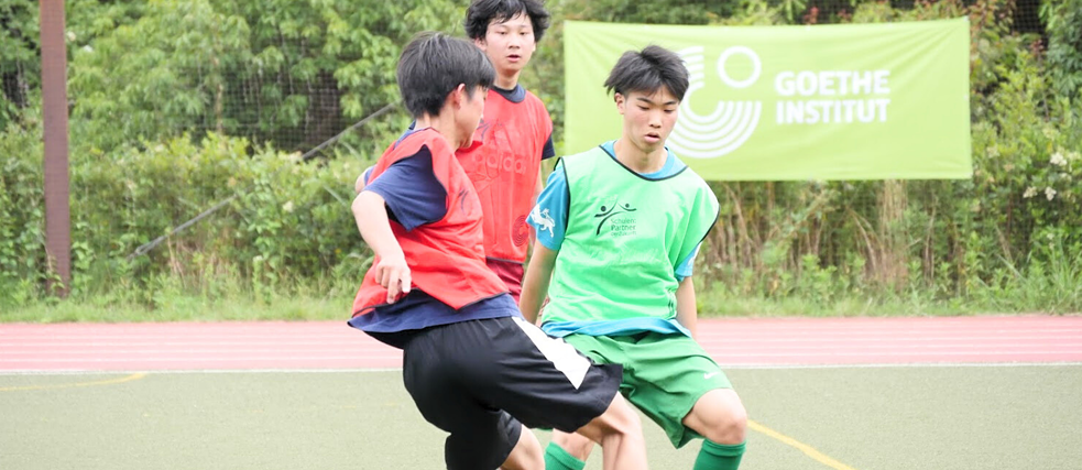 PASCH spielt Fußball 33