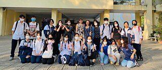 Gemeinsam mit Schüler*innen der Praktikumsschule