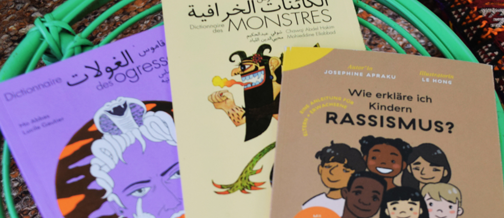 Bilinguale Bücher zu den Themen Antidiskriminierung, Diversität und Empowerment