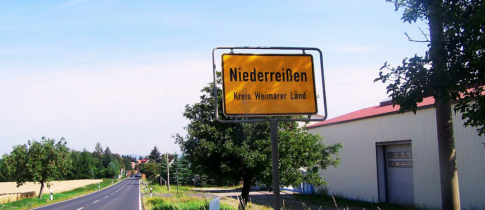 German Town Signboard - Niederreissen