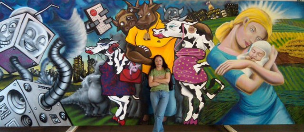 La artista Lady Pink y su obra de arte callejero