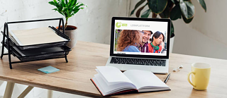 Lernplattform auf dem Bildschirm eines Laptops