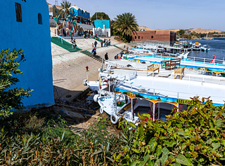 Gharb Suhail zieht als „Nubian Village“ viele Touristen an, die mit dem Boot von Assuan auf die Westseite des Nils gebracht werden.