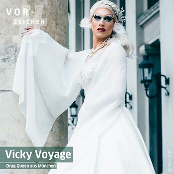Foto af den München-baserede drag queen Vicky Voyage