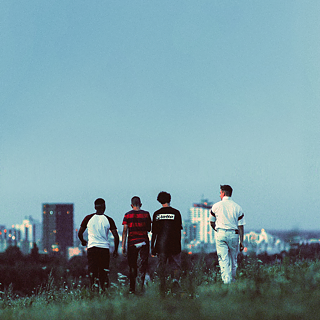 Filmstill: Sonne und Beton