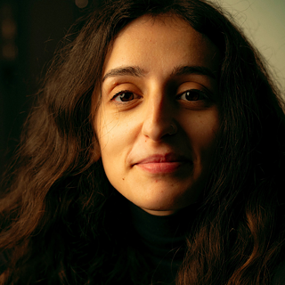 Portrait von Hadja Rastagar