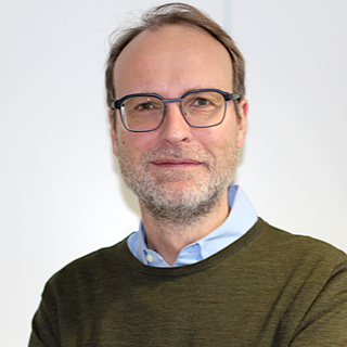 Porträtfoto von Martin Mittelmeier