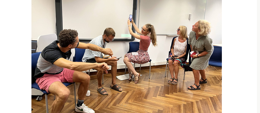 Teilnehmer*innen während einer Aktivität