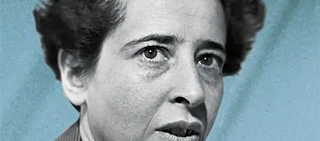Schwarz-weiss Foto von Hannah Arendt