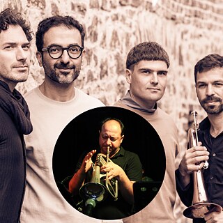 أربعة رجال، عازف بوق 