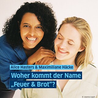 Häcke und Hasters lachelnd