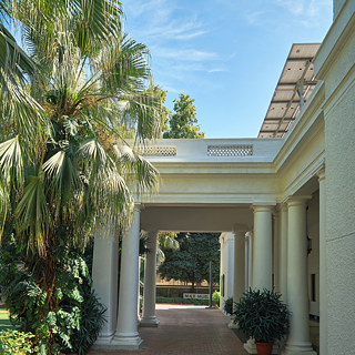 Frontansicht des Instituts