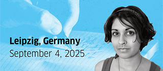 Portrait von Sonali Beher auf hellblauem Hintergrund mit einer Hand, die einen Stift hält