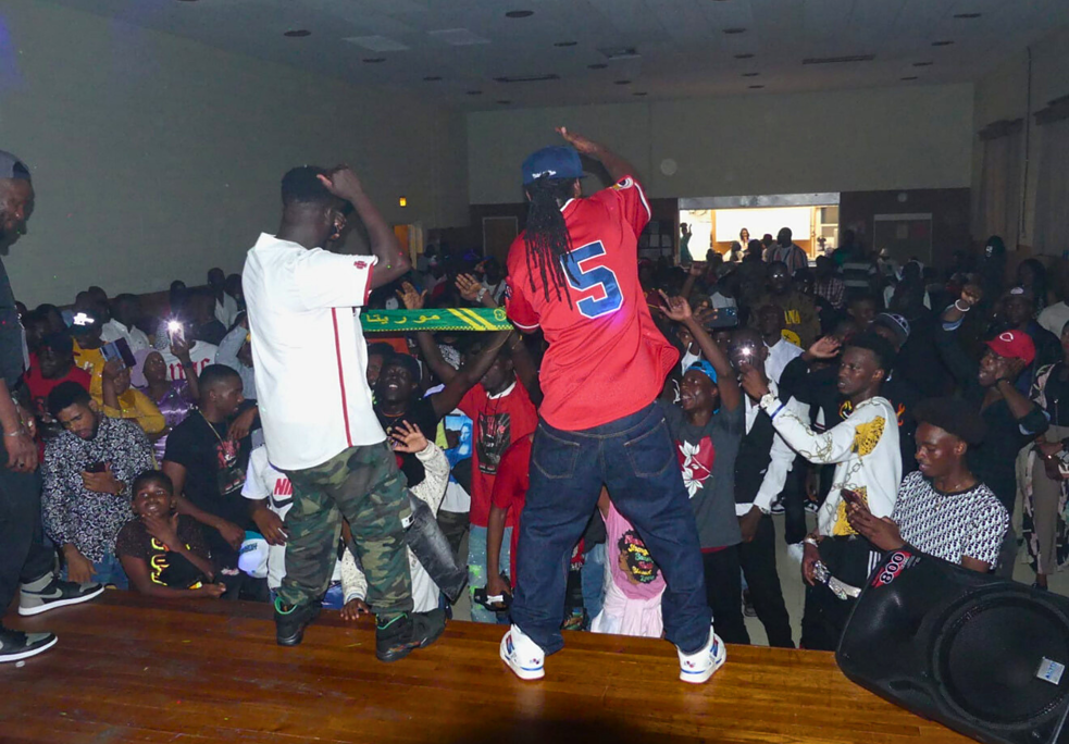 Mar and Ousmane performing at a concert in Brussels. 