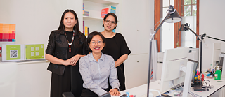 Language class registration office