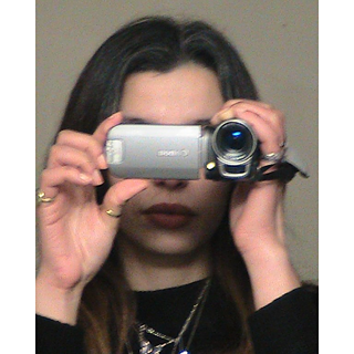    &copy;    Aya Chriki