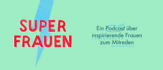 Text Superfrauen in red in front of green background