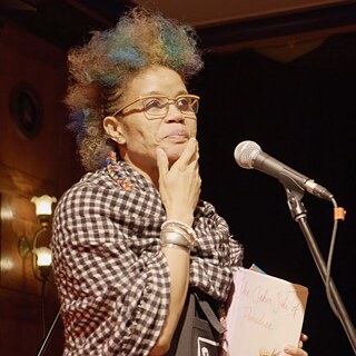 A MOTHER APART, dir. Laurie Townshend 