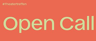 Theatertreffen Open Call gelbe Schrift auf rotem Hintergrund