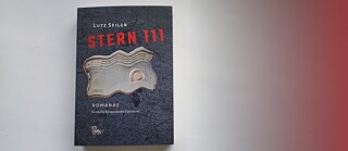 Buchcover litauischer Ausgabe „Stern 111“ von Lutz Seiler