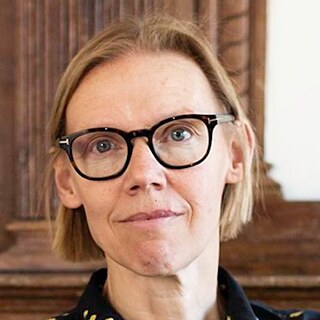 Caroline Bassett 1000x1000