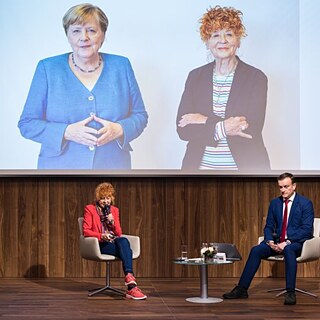 „Angela Merkel. Portraits 1991–2021“ mit Herlinde Koelbl  