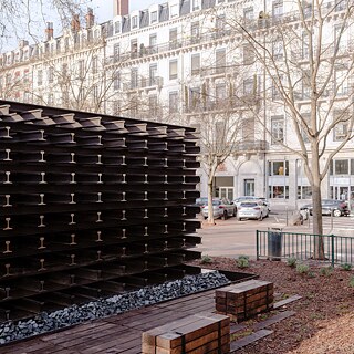 Das Bild zeigt das Holocaust Mahnmal am Place Carnot