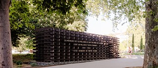 Das Bild zeigt das Holocaust Mahnmal am Place Carnot