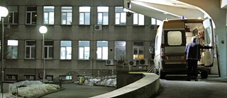 SOFIA’S LAST AMBULANCE, Ilian Metev, Doku, 2012