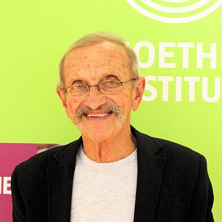 Porträtbild von Wolfgang Mihailescu