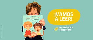 Un niño con un libro