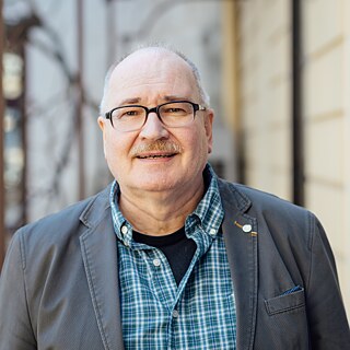 Dr. Christoph Veldhues