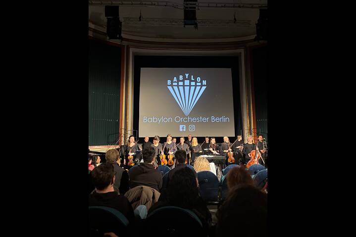 Das Orchester im Babylon Kino in Berlin