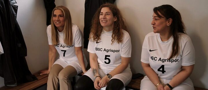 Film-still: Game Changers